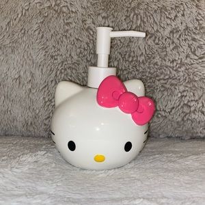 NEW! Hello Kitty Soap Dispenser
